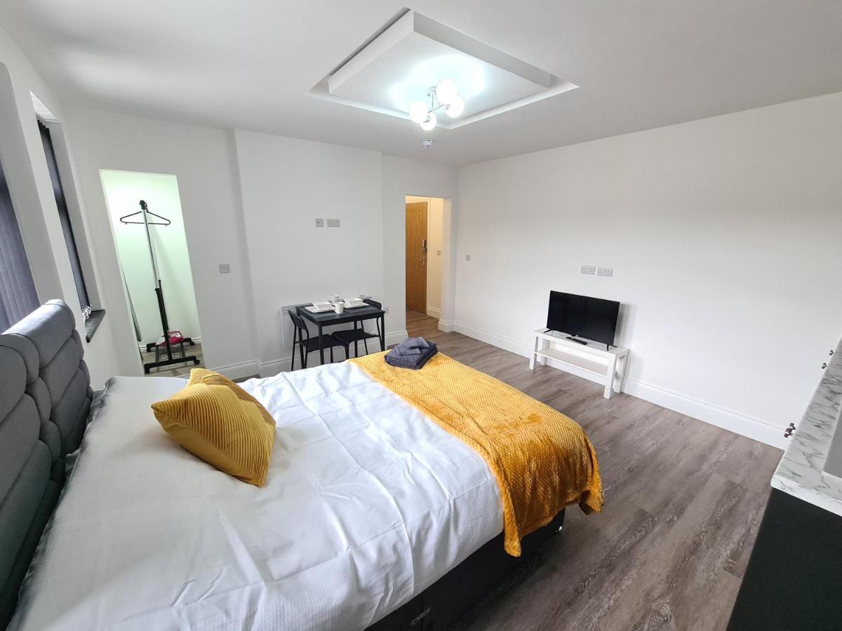 Apartment By Bic Legends 3 Batley