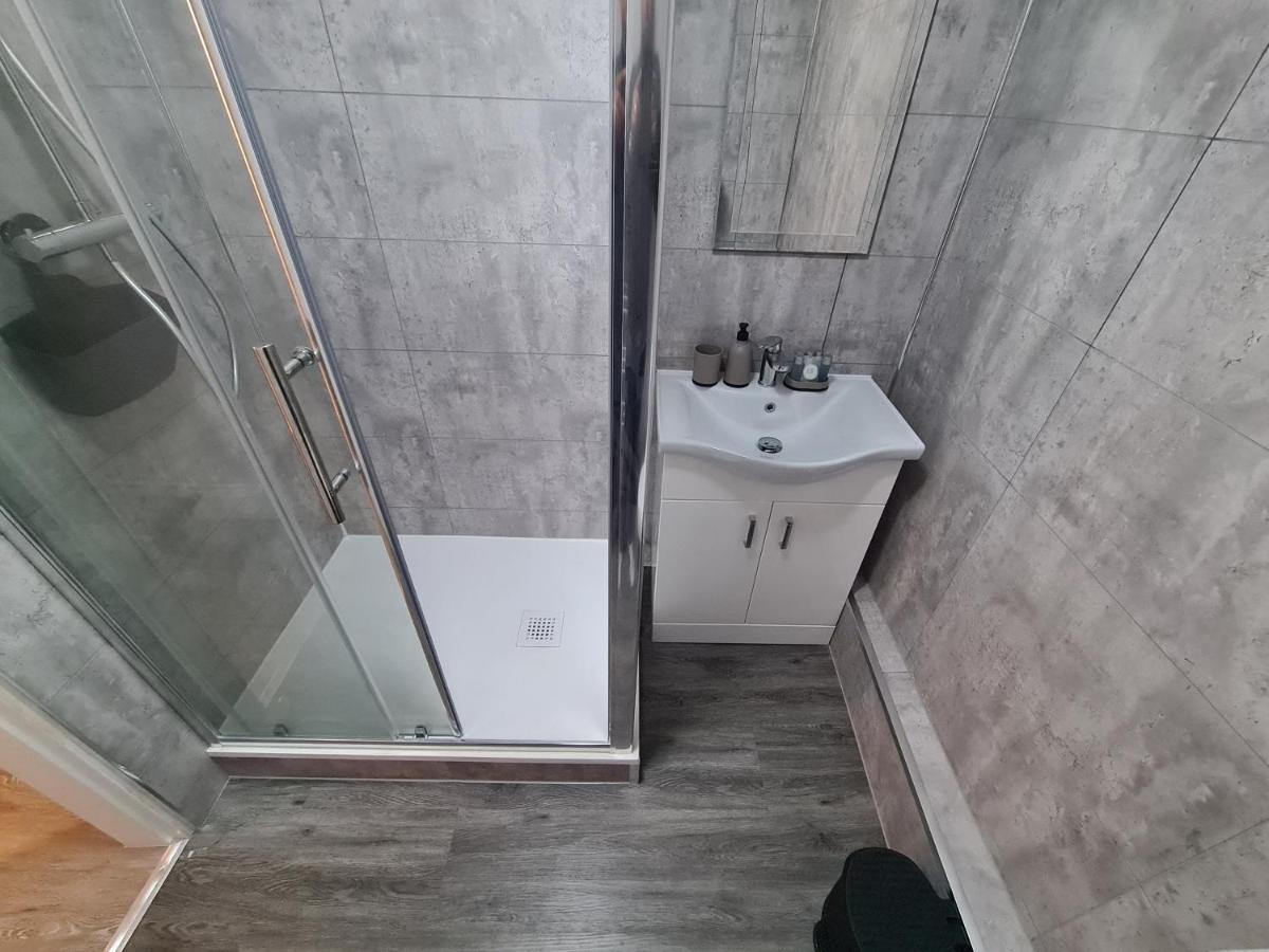 By Bic Legends 3 Apartment *