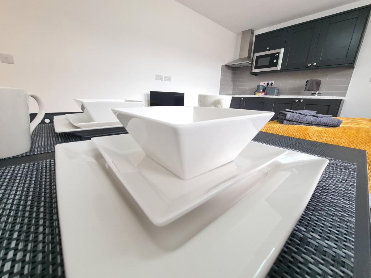 By Bic Legends 3 Apartment Batley
